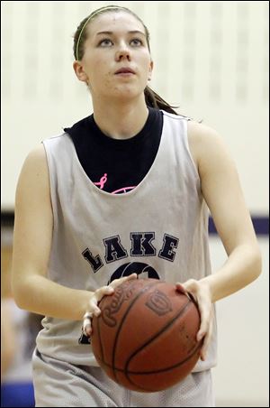 Alyssa Shaffer, a 5-foot-9 junior, averages 7.1 points and leads the Flyers in rebounding (5.0). Lake had a 15-5 record in the regular season, finishing 11-3 in the Northern Buckeye Conference. The Flyers have held opponents to an average of 35 points per game.