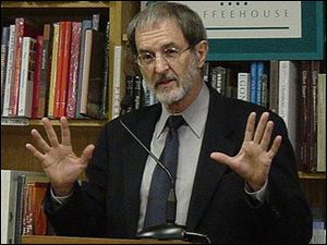 Pulitzer Prize-winning author Edmund Morris will be part of the Authors! Authors! series.