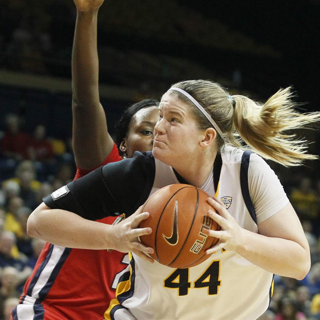 baumgartner-drives-for-2