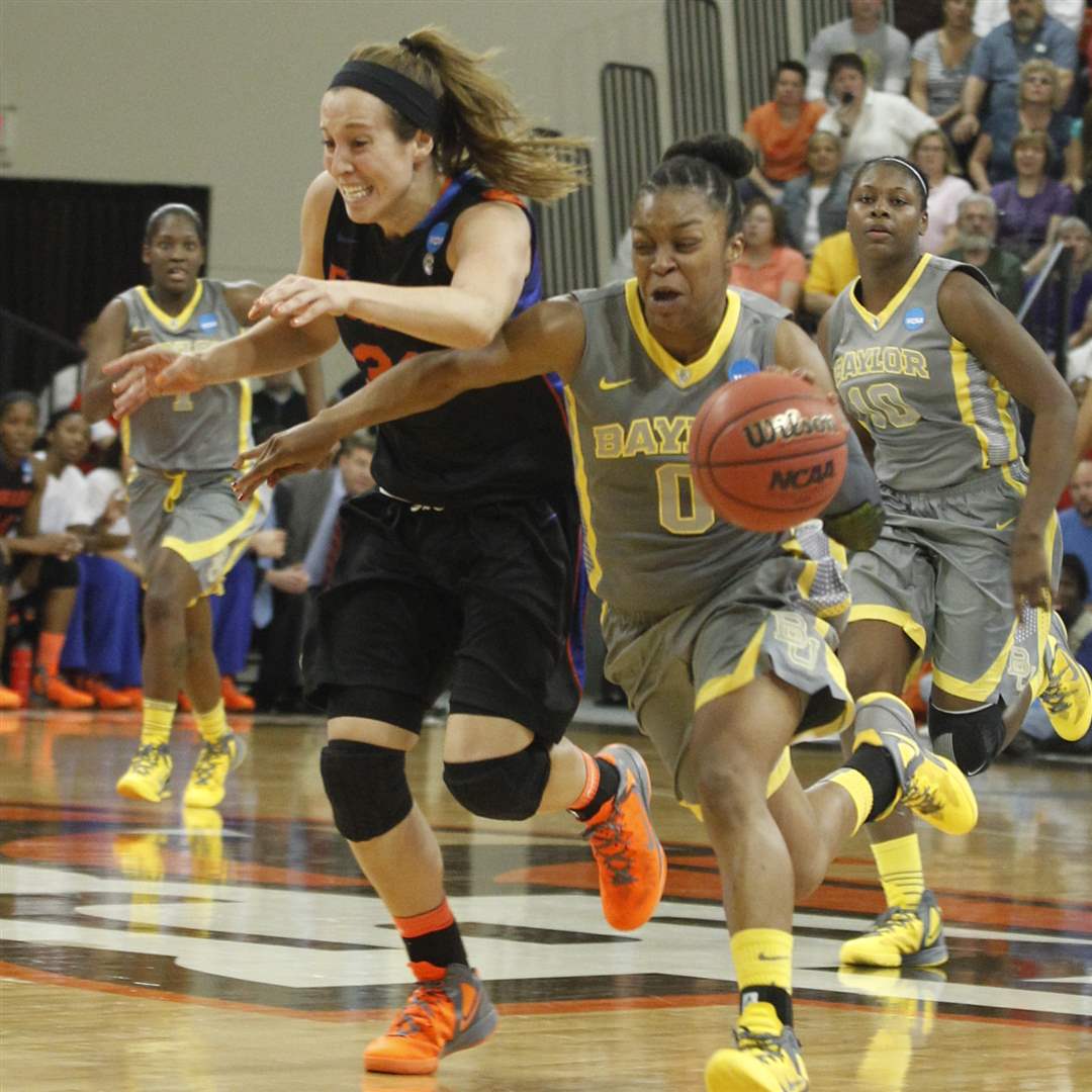 Florida-s-Lily-Svete-pressures-Baylor-s-Odyssey-Sims-1