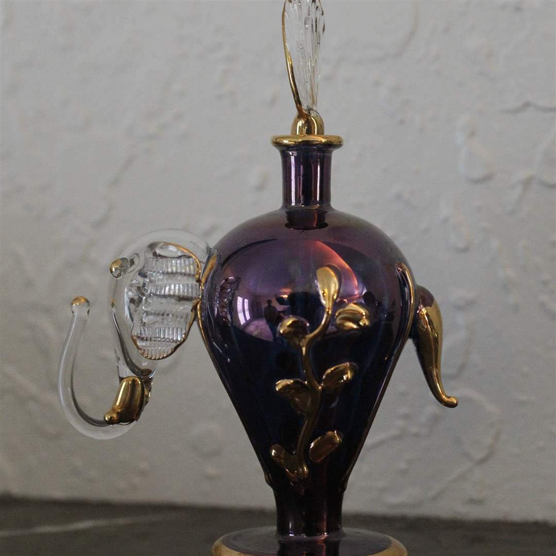 Gill-elephant-bottle