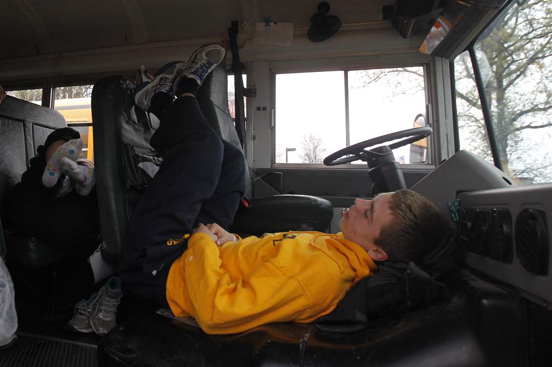 Archbold-high-jumper-Gavin-Morton-takes-a-nap