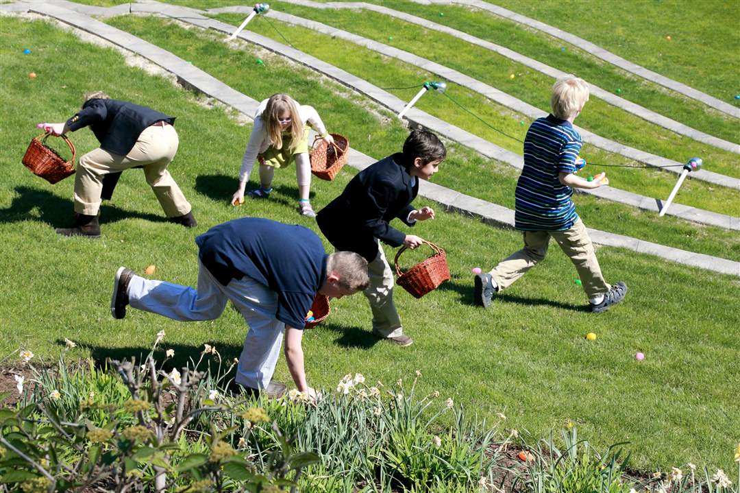 Toledo-Country-Club-easter-eggs