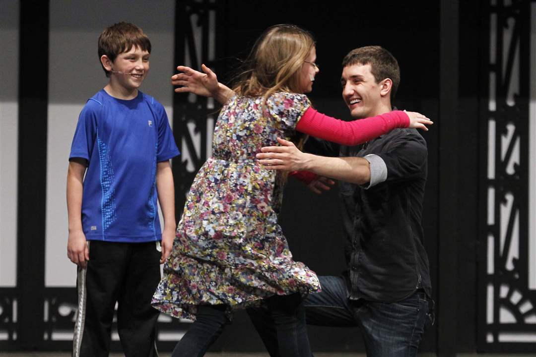 Secret-Garden-Eric-Eaglesham-Katie-Sanderson-Kevin-Thiel