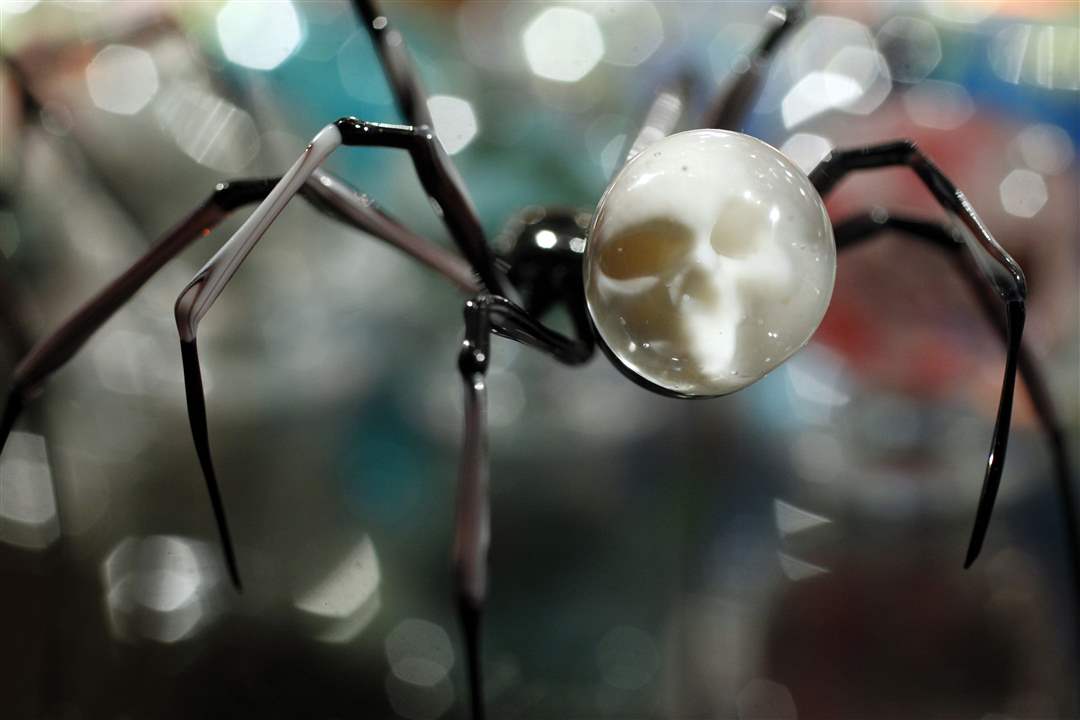 Conklin-marbles-spider