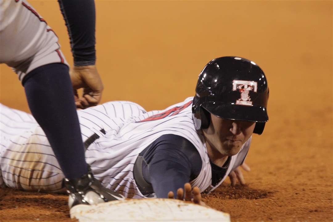 Hens-outfielder-Matt-Young-is-safe