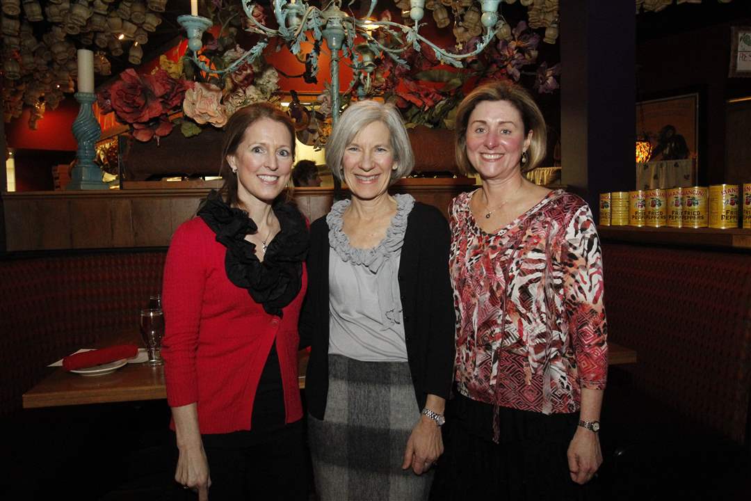 Christ-Child-wait-night-Teri-Giacci-Ann-Marie-Blank-Karen-Ridenour