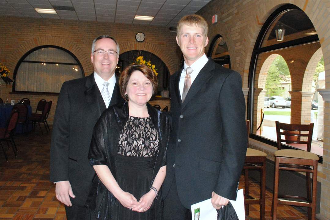 Lourdes-Bob-and-Linda-Helmer-Tim-Berta-2