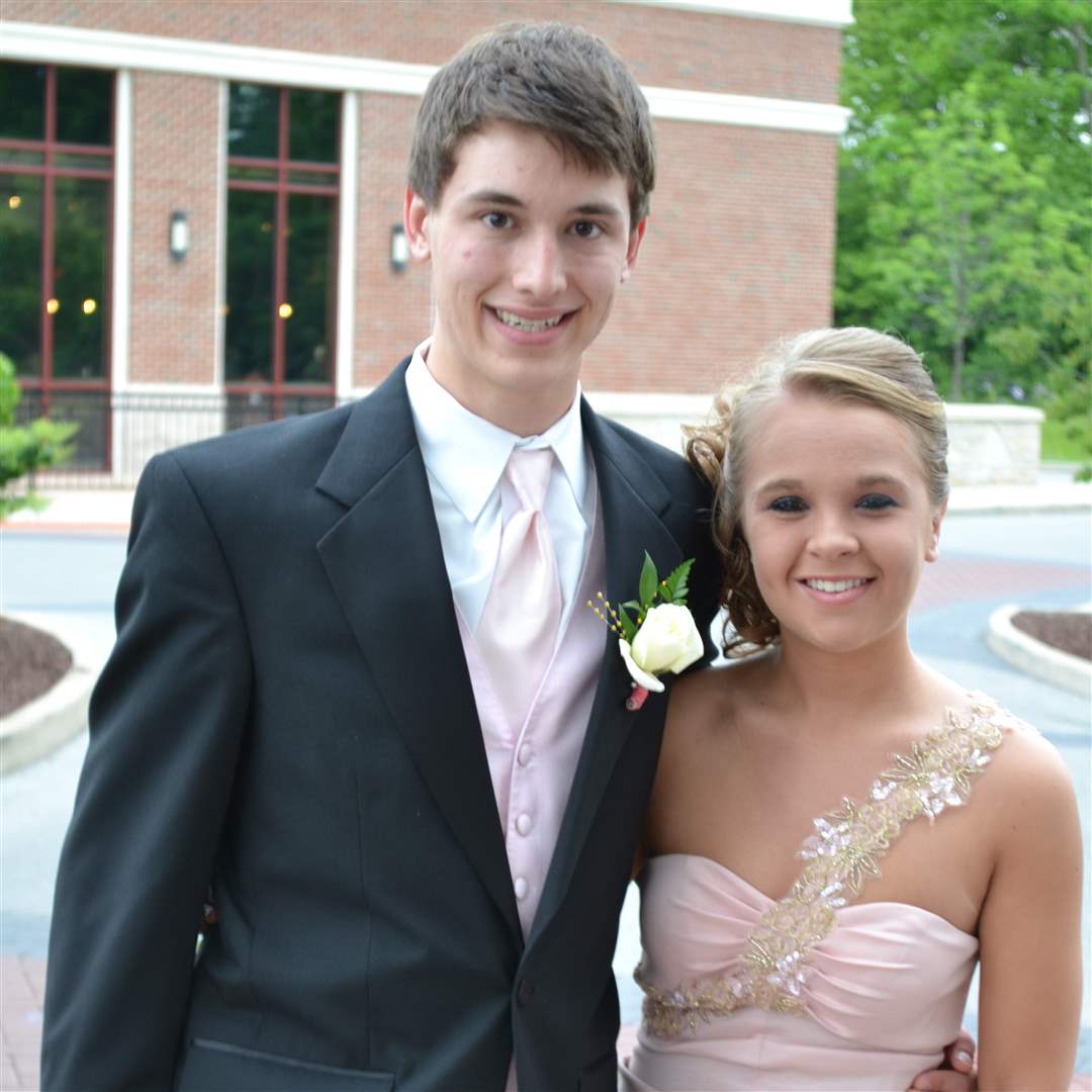 e32046ea-f5ce-4a7d-b219-3e6270b7a4b2