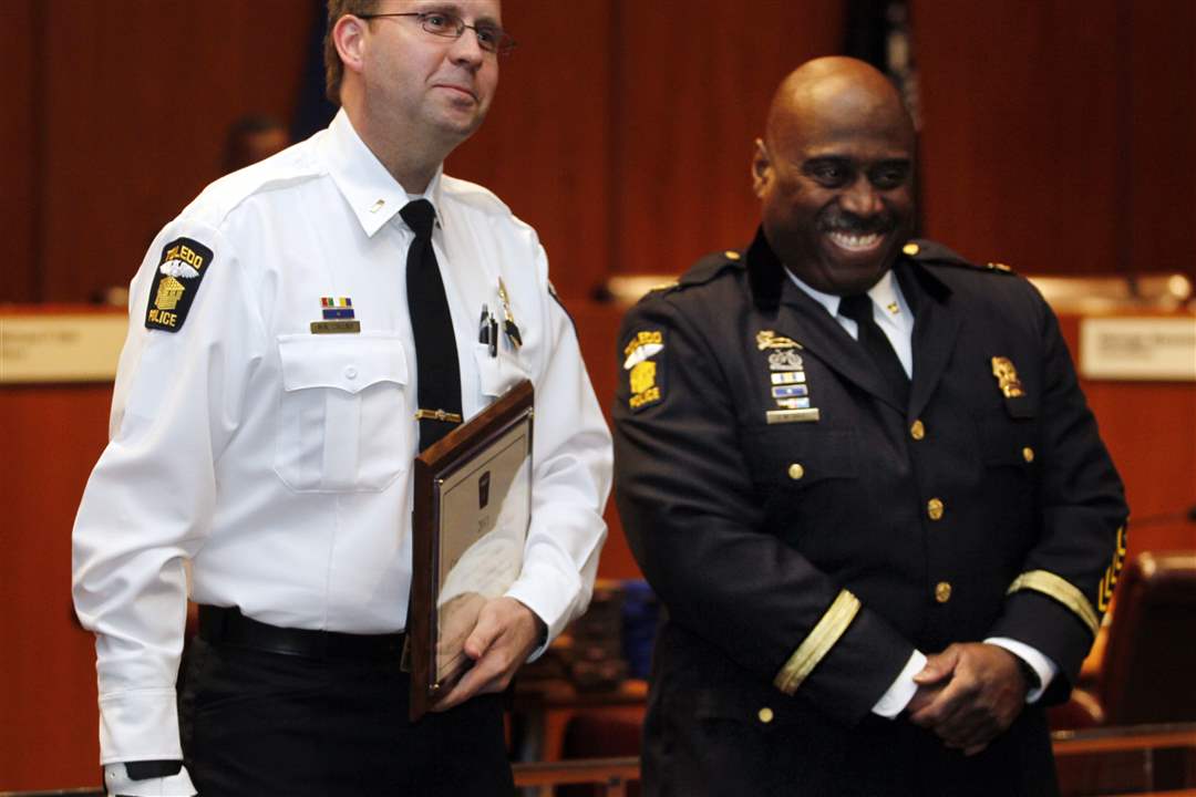 lt-Mark-Collins-Chief-Diggs