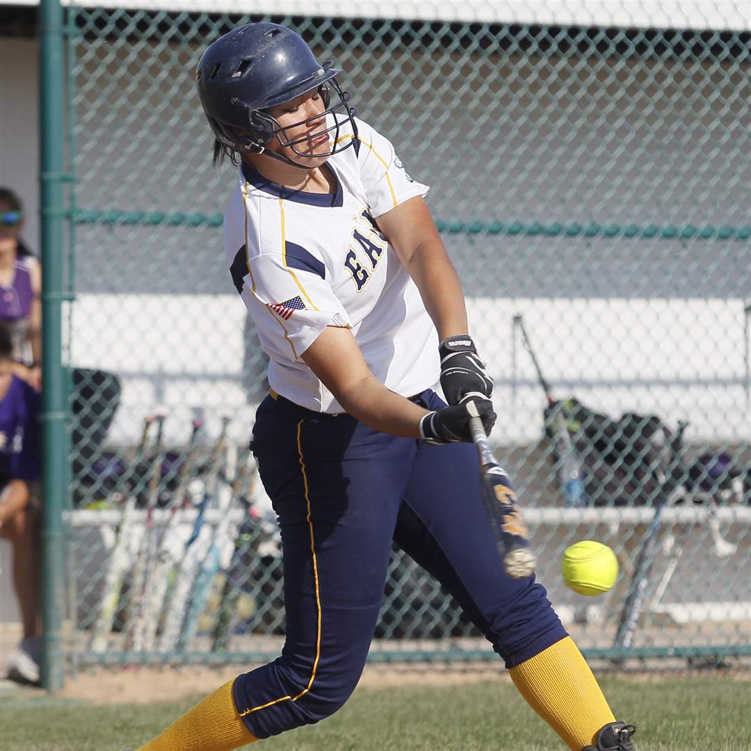 gillespie-hits-home-run