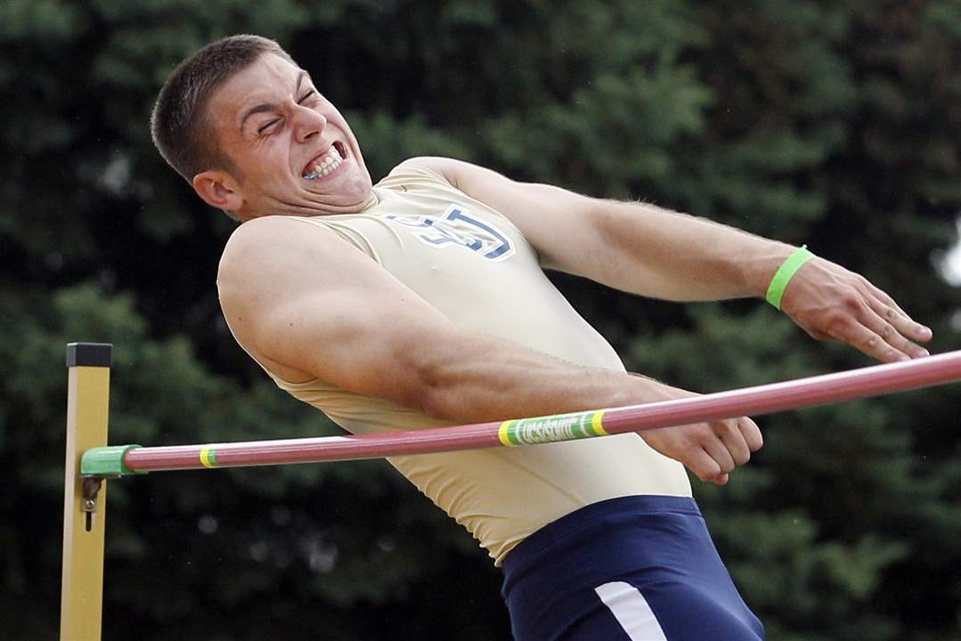 James-O-Shea-places-second-in-the-high-jump