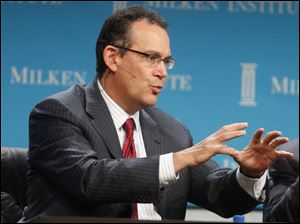 David Simon, CEO of at firm that runs malls, is on track to be the highest-paid, at $137 million.