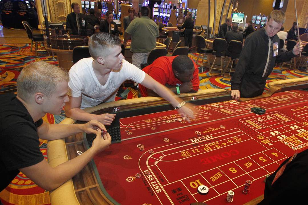 casino-open-craps-detroit-residents-1