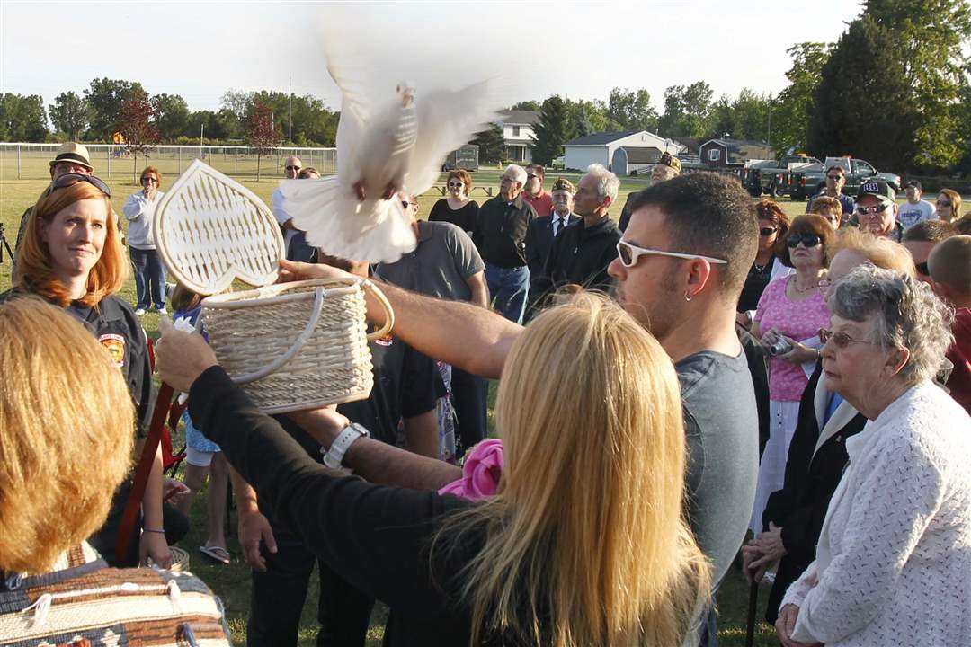 Pam-Bowman-and-her-son-Shawn-Bowman-1