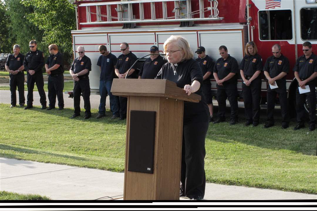 Pastor-Kathryn-Helleman-of-St-Peter-s-U-C-C-in-Millbury