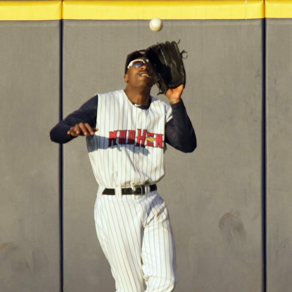 Hens-center-fielder-Austin-Jackson-catches-a-fly-ball