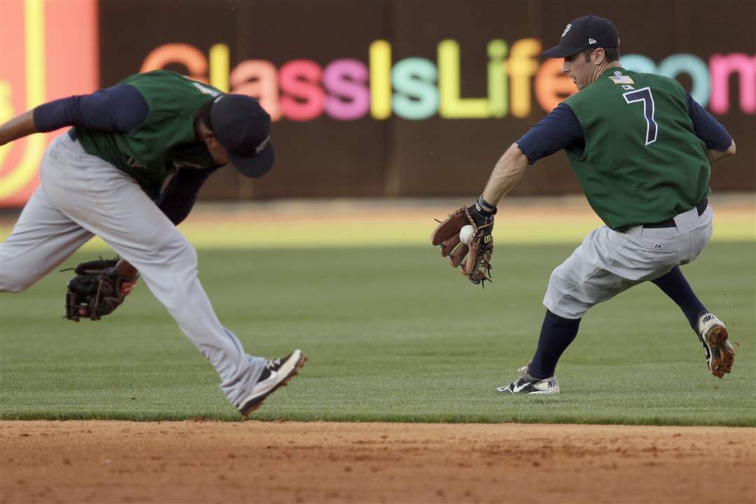 Knights-short-stop-Ozzie-Martinez