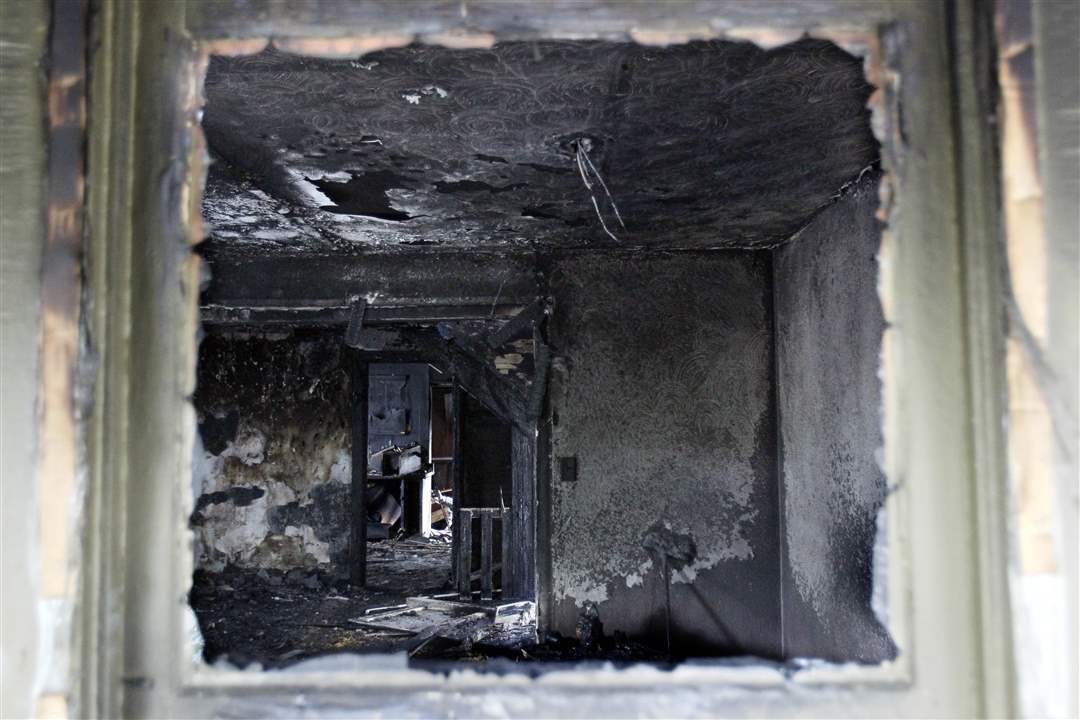 arson-302-second-street-window