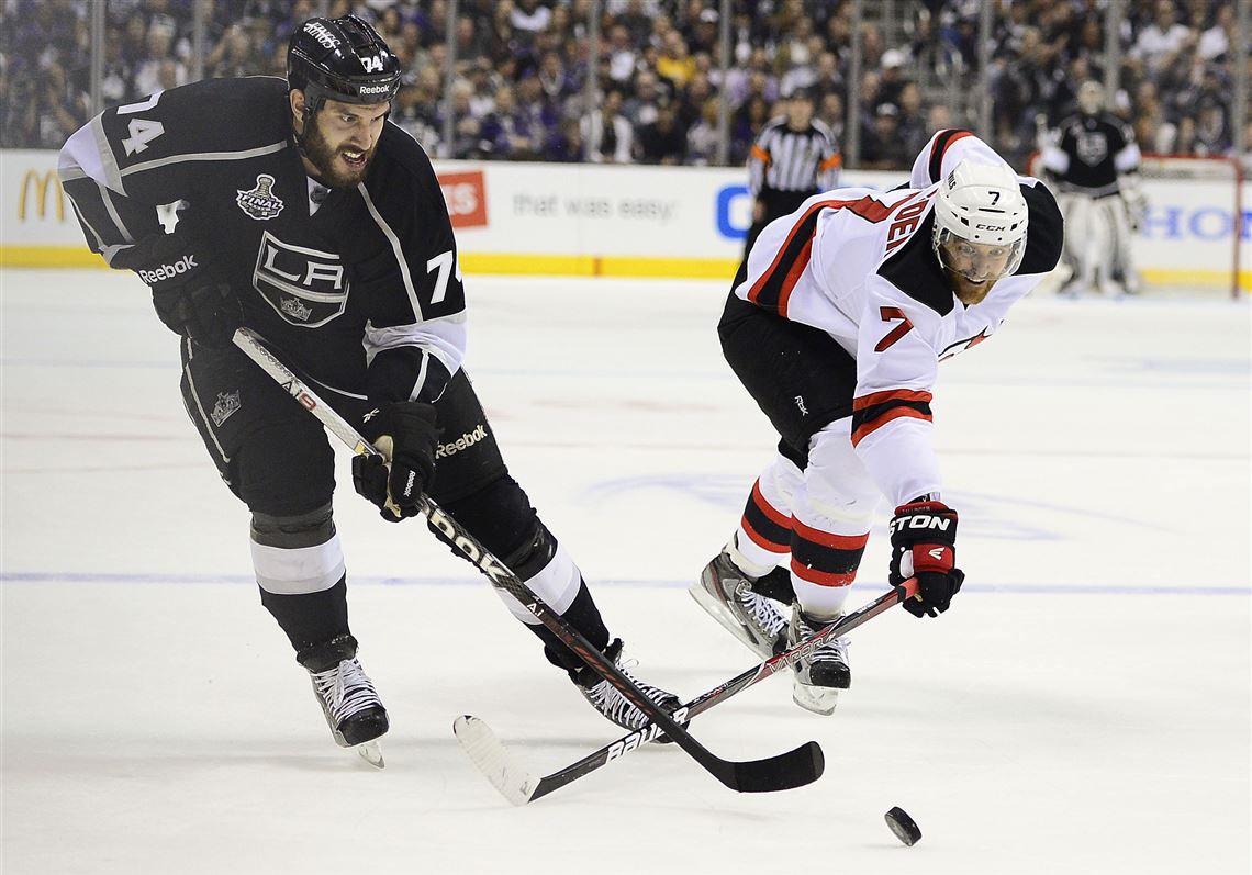Los Angeles Kings beat the New Jersey Devils, 6-1, in Game 6 to claim their  first Stanley Cup 