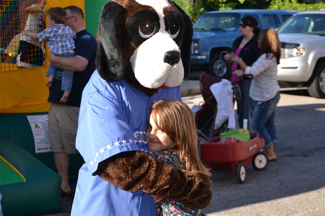 031b8a76-b398-4fa0-9da5-6adf471a4e20