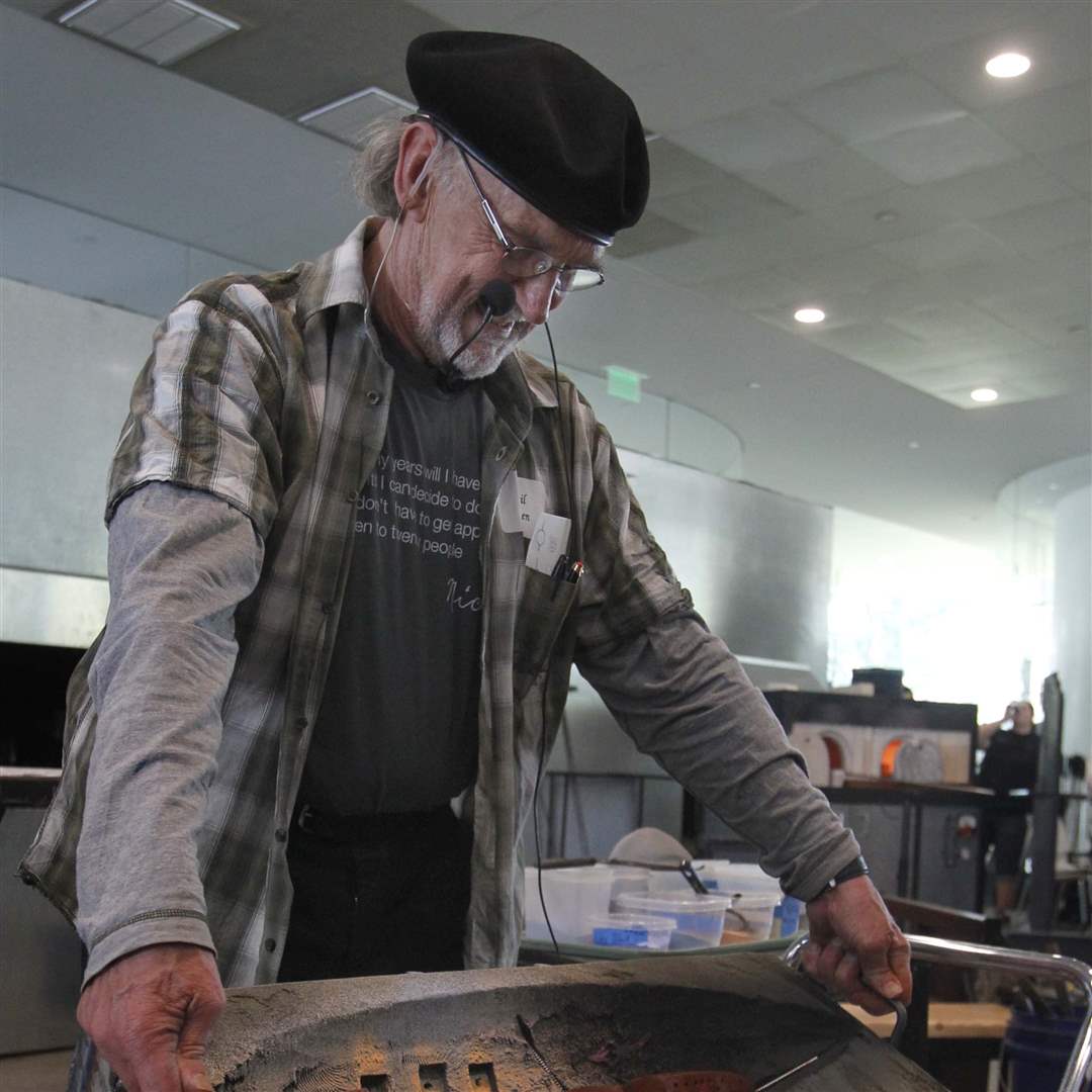 vallien-boat-shaped-glass
