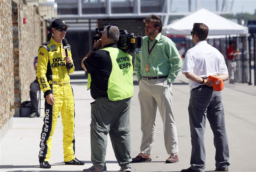 Logano-keeps-on-rolling