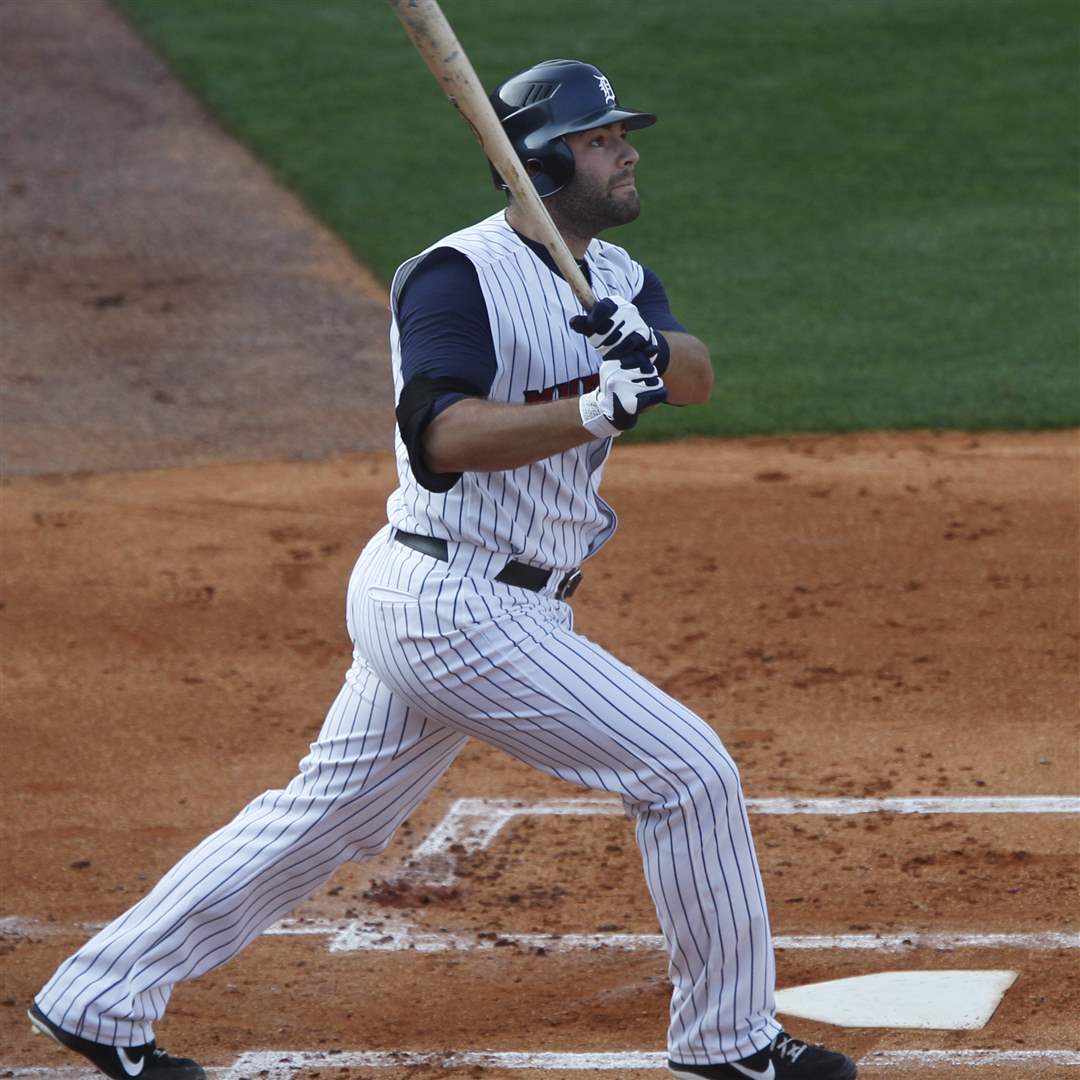 hens-alex-avila