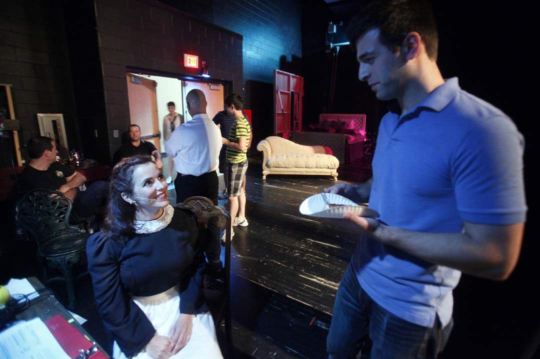 Betsy-Hermann-who-plays-Maria