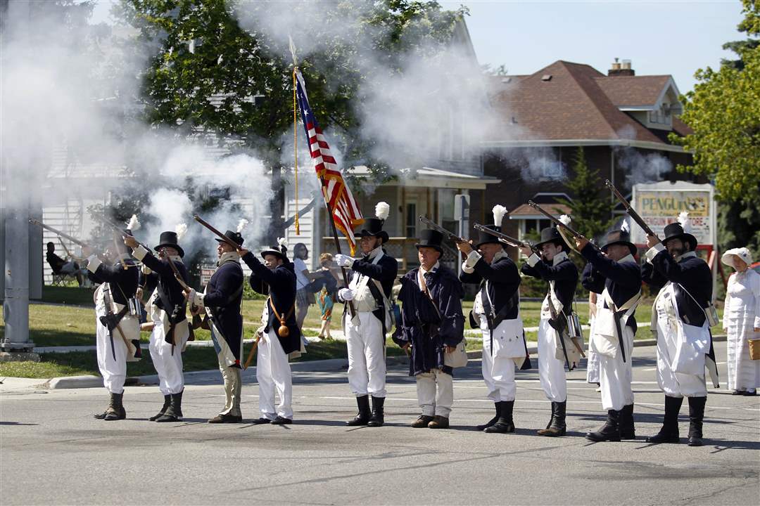 Members-of-the-LaCroix-regiment-fire