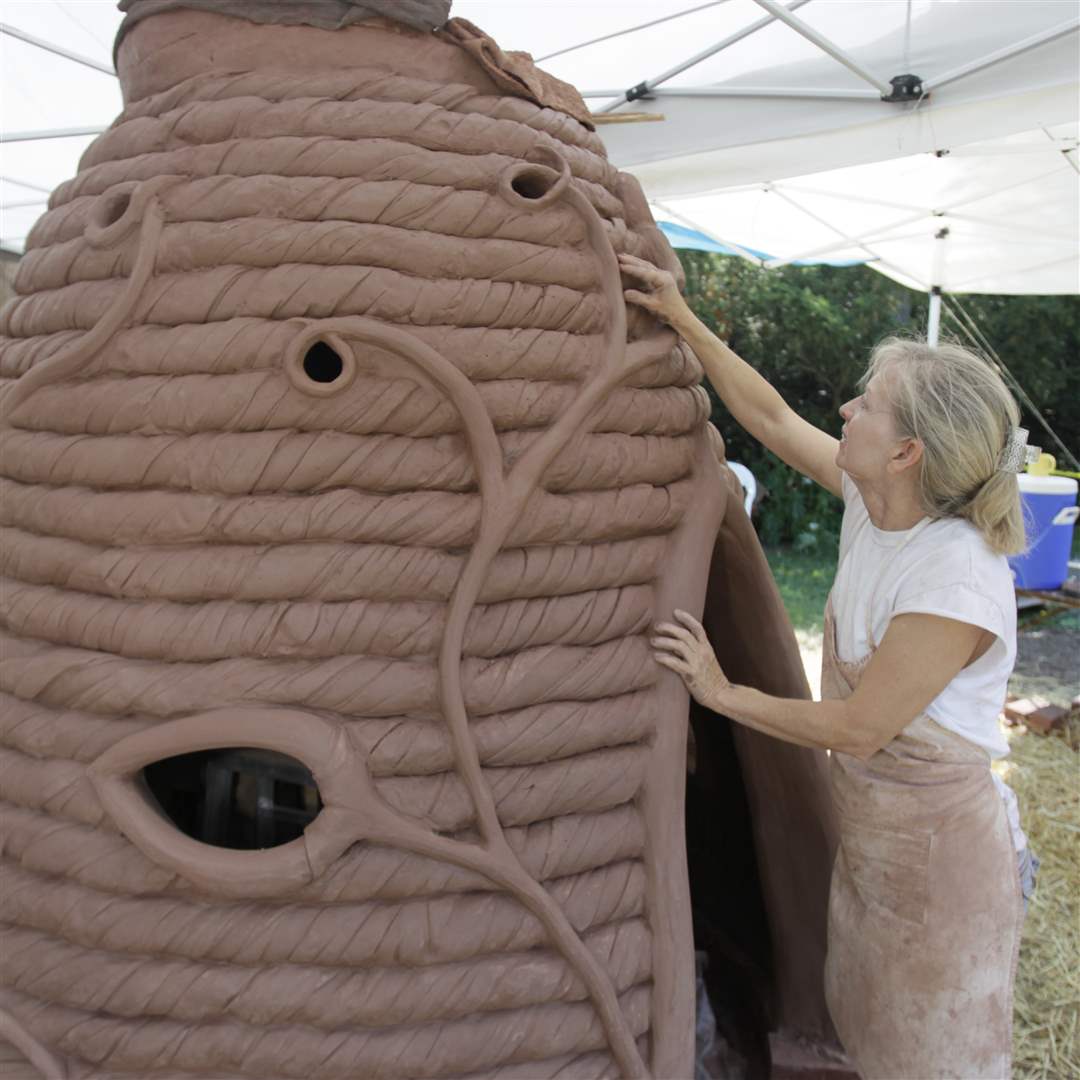 behive-laurie-spencer-door-windows