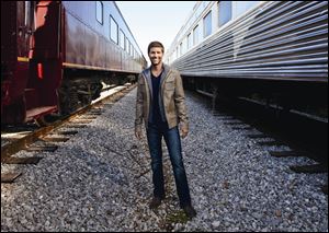 Josh Turner will play at Centennial Terrace in Sylvania at 8 p.m. Friday.