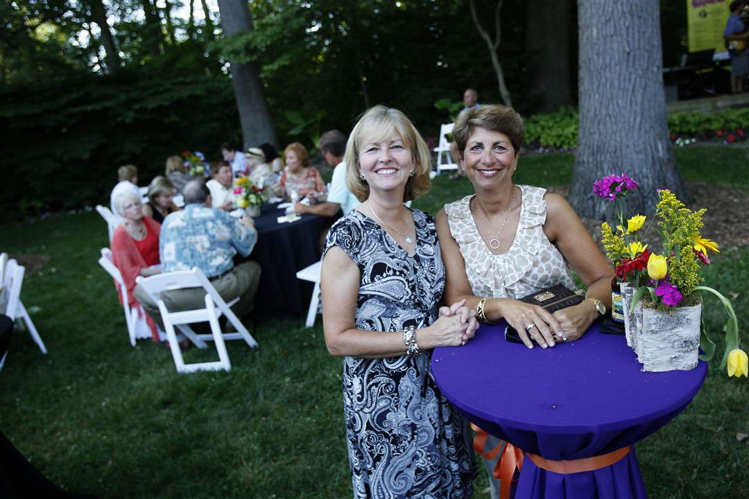 garden-party-towns