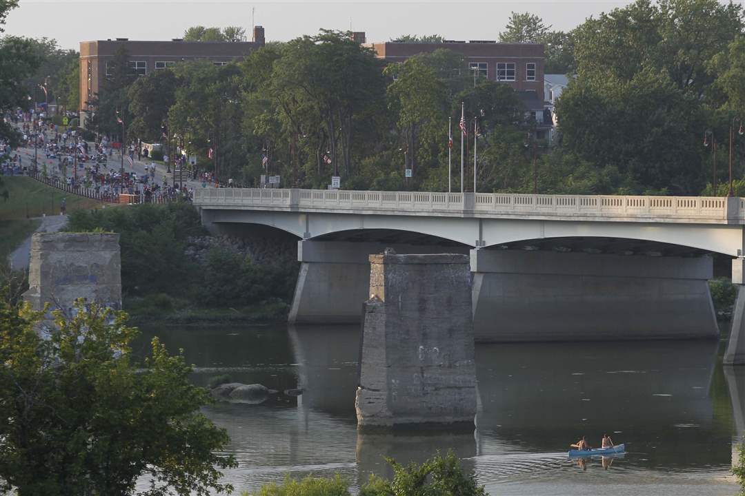 perrysburg-fireworks-11