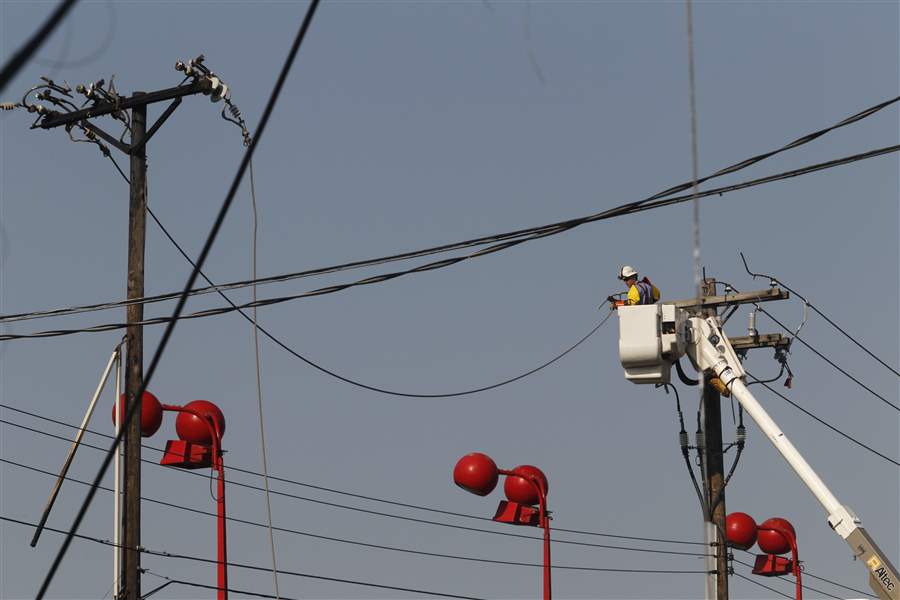 storm-wires