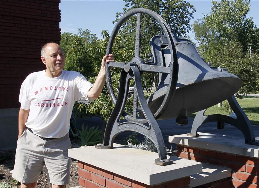 strayer-bell