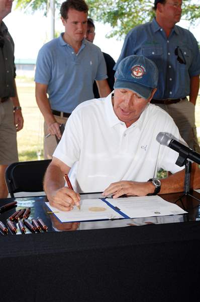 kasich-drilling-sign