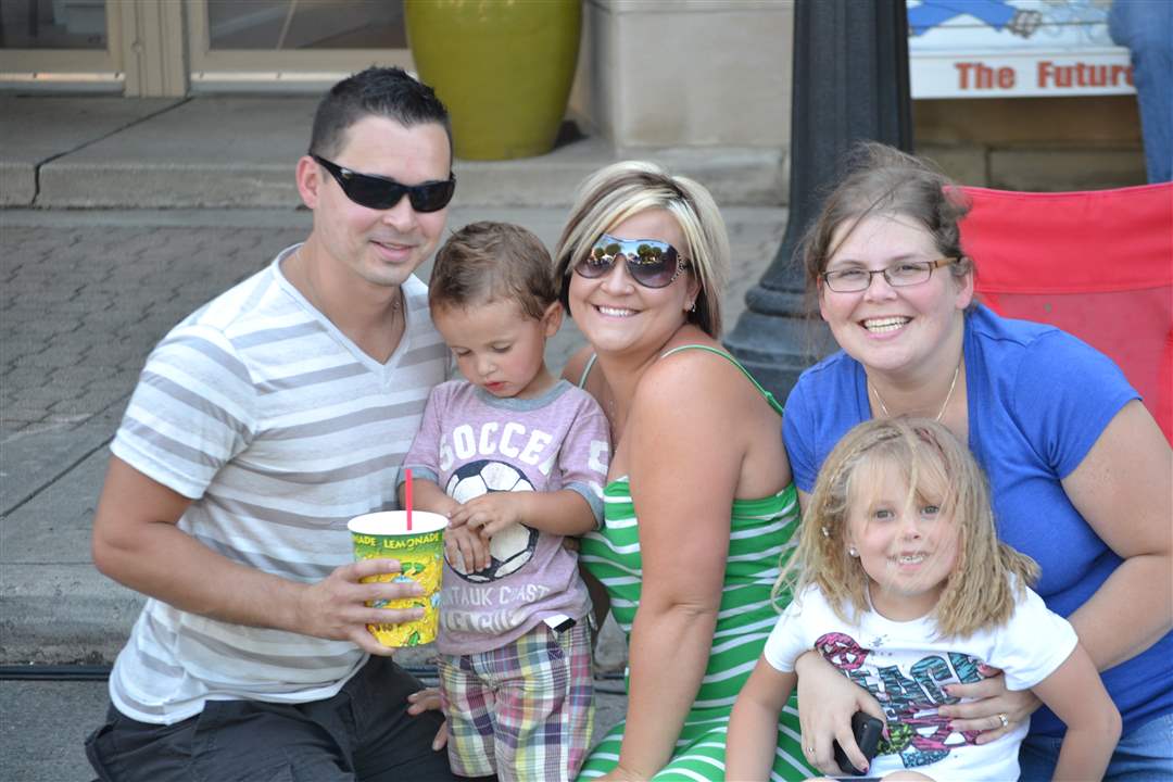 0d241e83-48f6-4cca-8db1-b6fe828a3c59