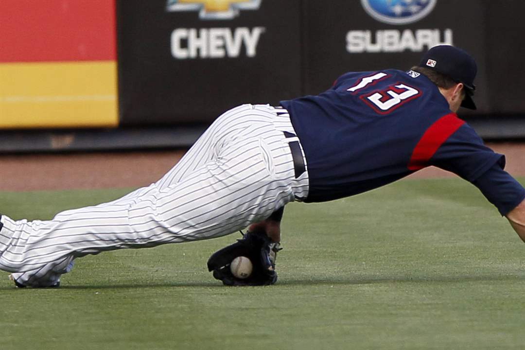 head-dives-for-ball
