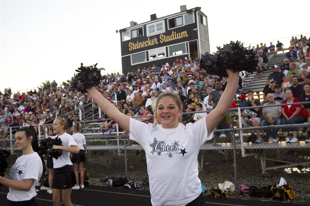 finch-cheerleader-all-star-football