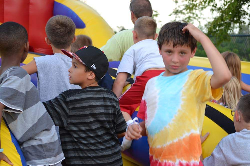 9f8551a8-c6ce-423f-bfcb-697241ad9208