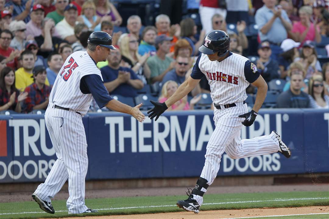 hens-nevin-john-lindsey