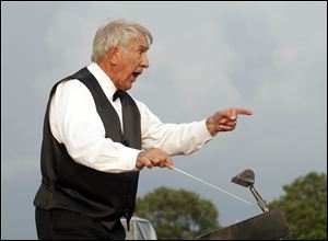 Sam Szor will conduct several numbers at Sunday’s Music Under the Stars at the Toledo Zoo.