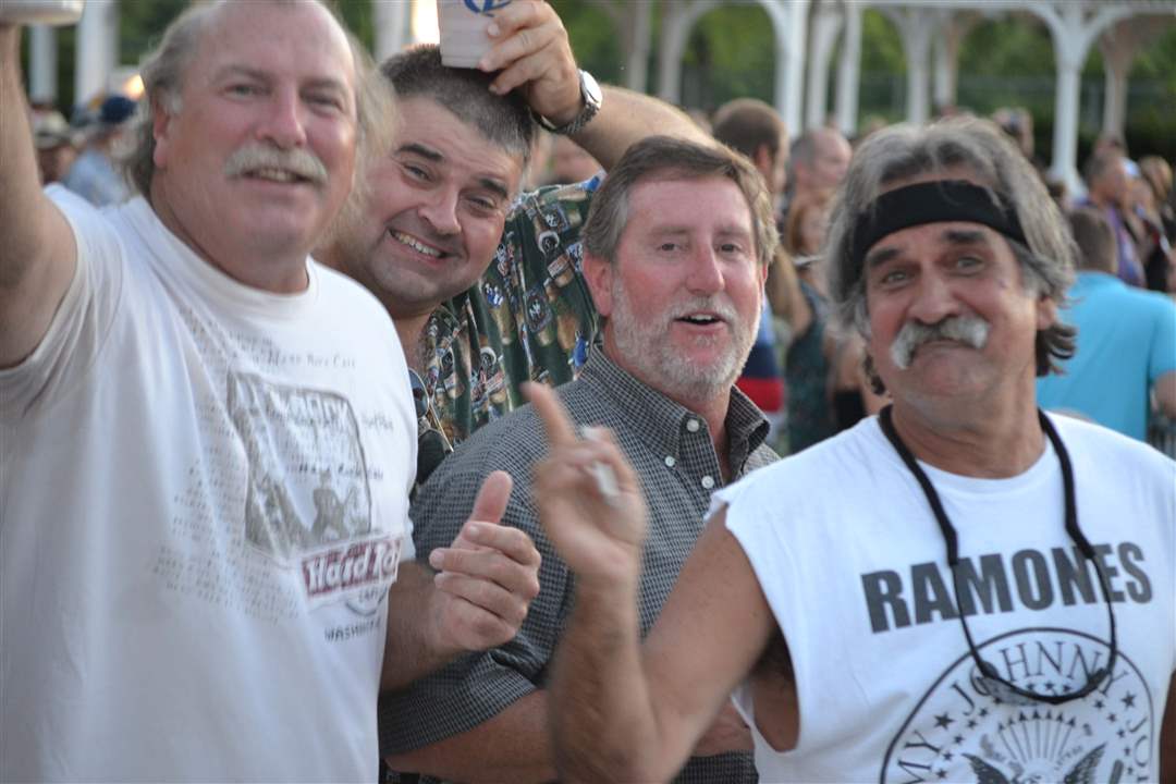 17317f16-b09a-4432-b5a2-694ad1b2dcd1