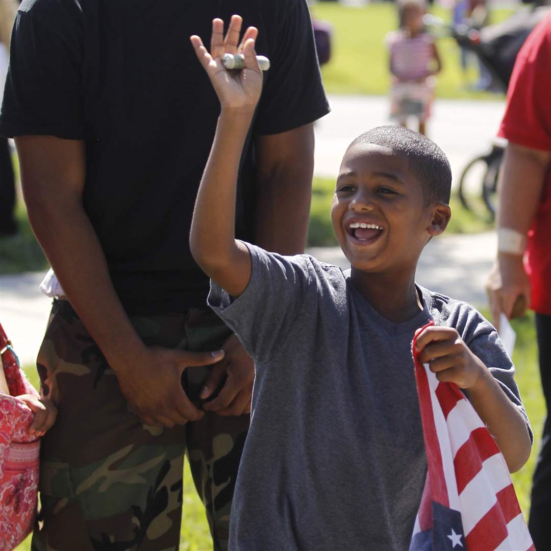 Dominique-Davis-and-Dajuan-Hood