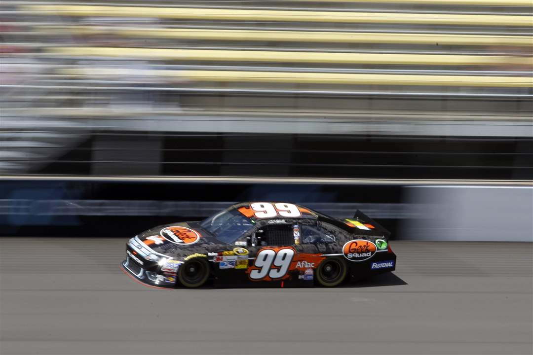 NASCAR-MIS-Day-1-Carl-Edwards-lap