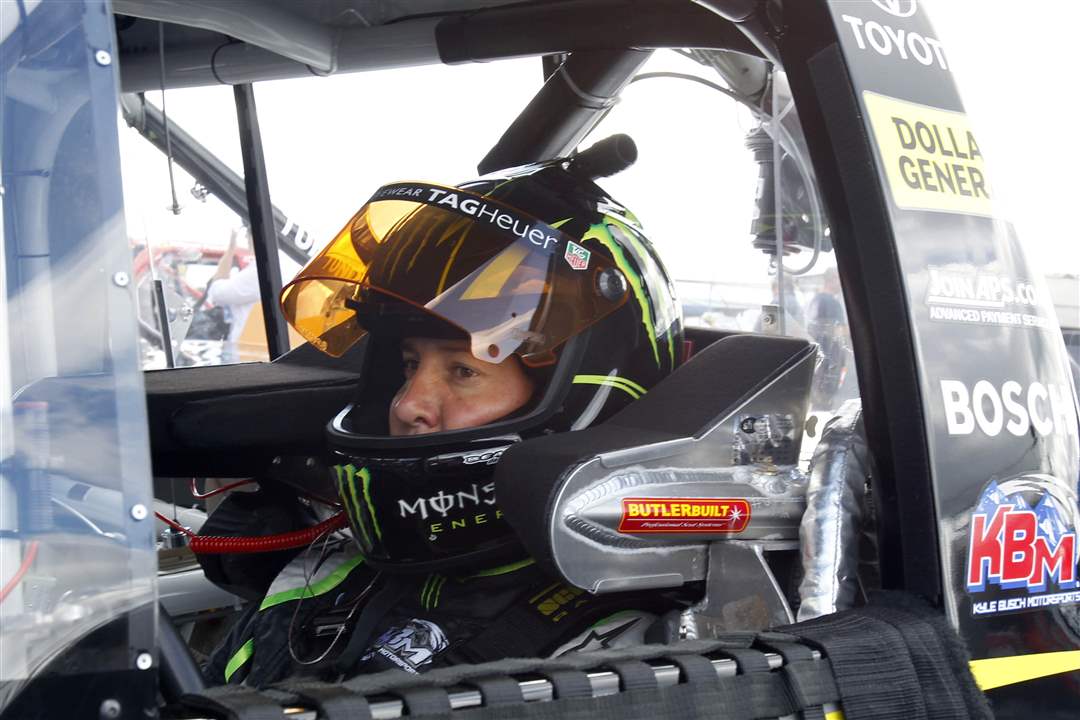 NASCAR-MIS-Day-1-Kurt-Busch-helmet