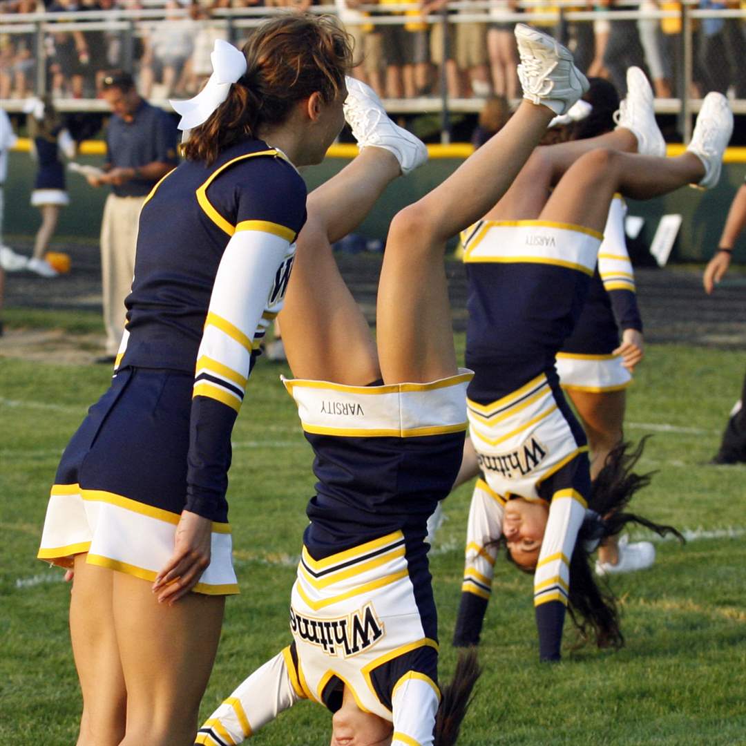 Whitmer-cheerleaders
