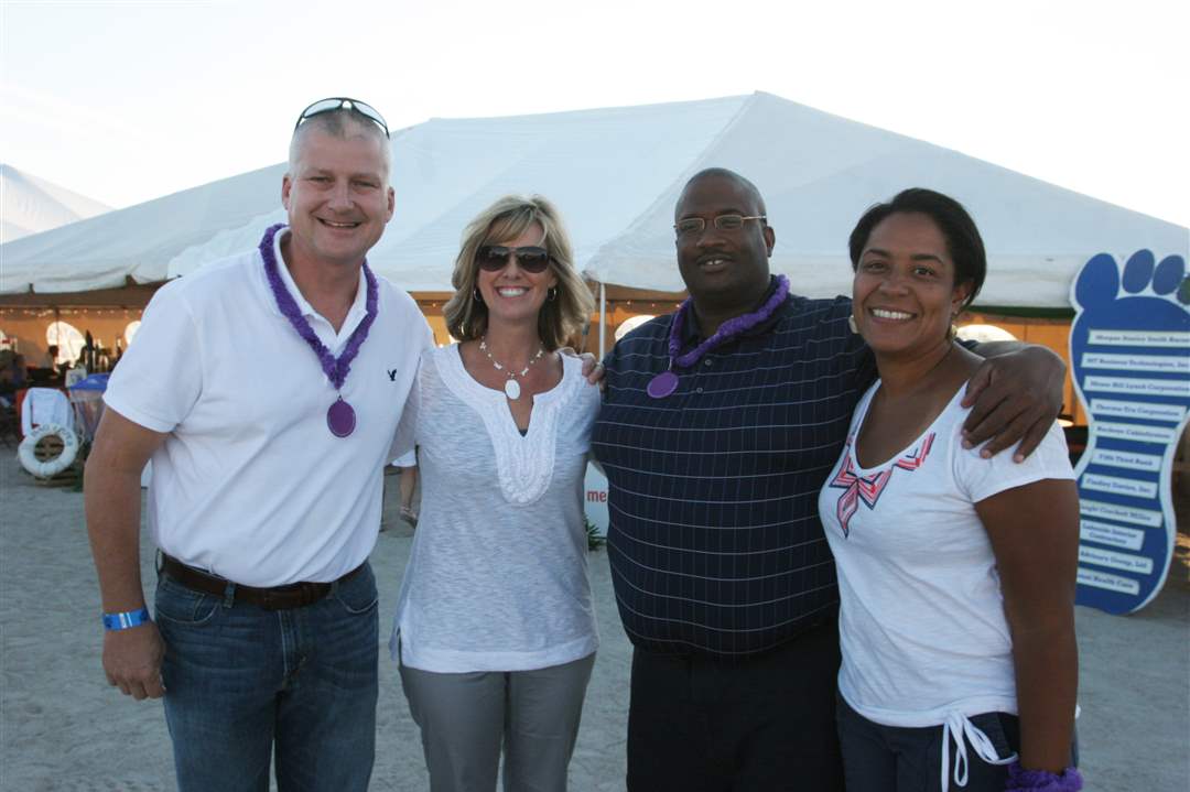 Barefoot-Beach-Brian-Renee-Mruzek-Romie-Shawn-Brown