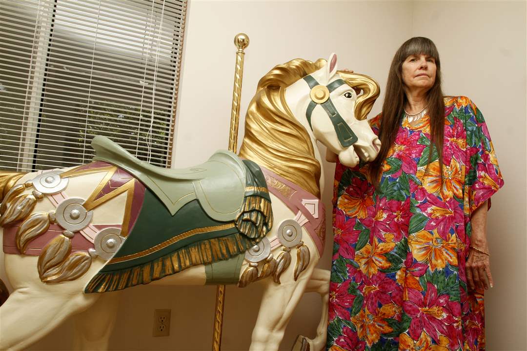 Collect-Call-Horses-Lynn-Burns-Gorgeous